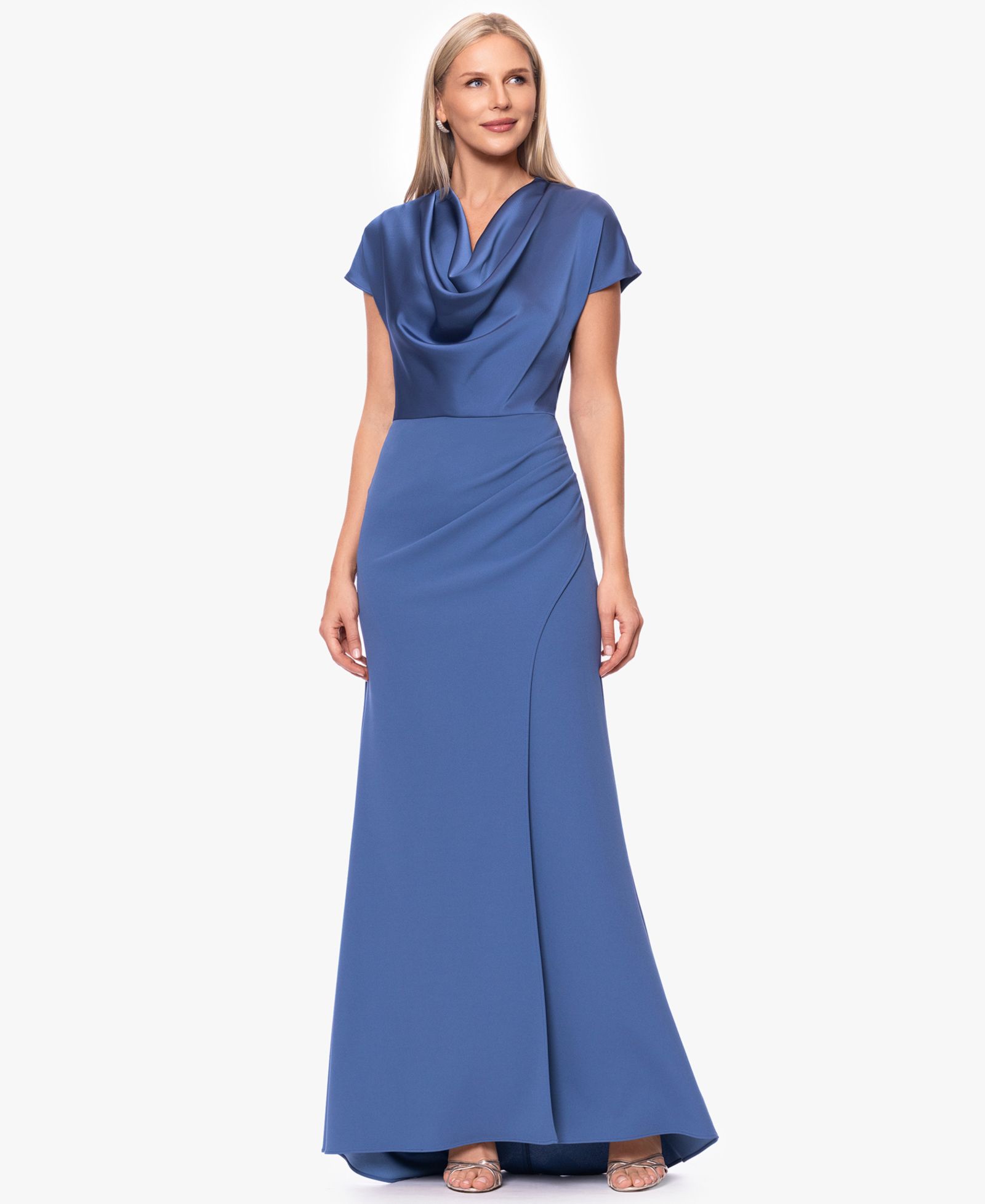 Длинное вечернее платье Betsy & Adam Petite Cowl Neck Long Ball Gown