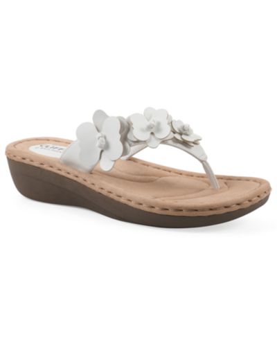 Женские сандалии Cliffs by White Mountain Cassilia Floral Wedge