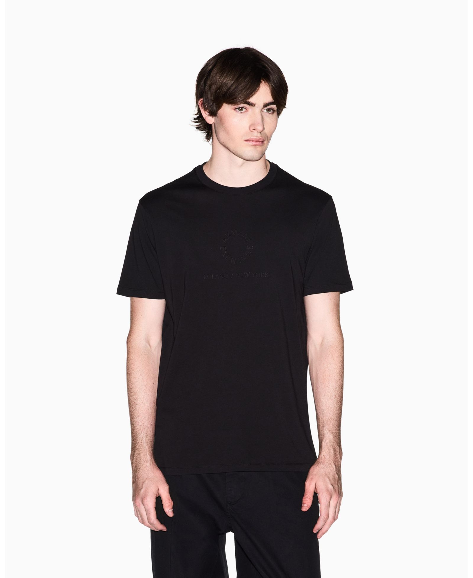 Мужская футболка A|X Armani Exchange с тональным круглым логотипом и коротким рукавом