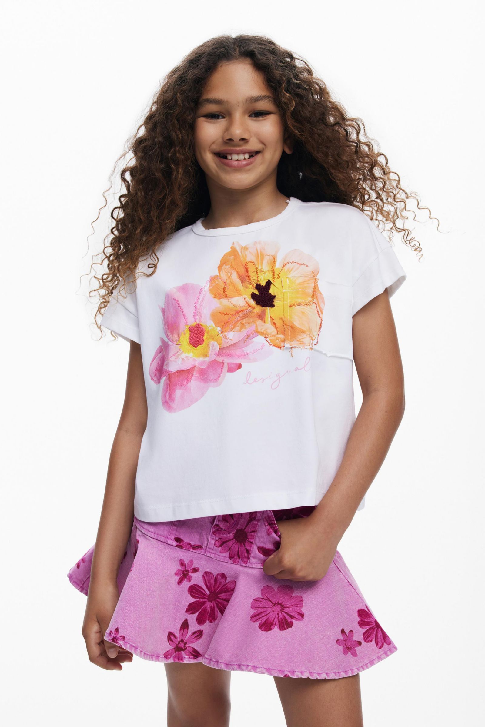 Desigual Girls Girls's Short-sleeved t-shirt embroidered flowers
