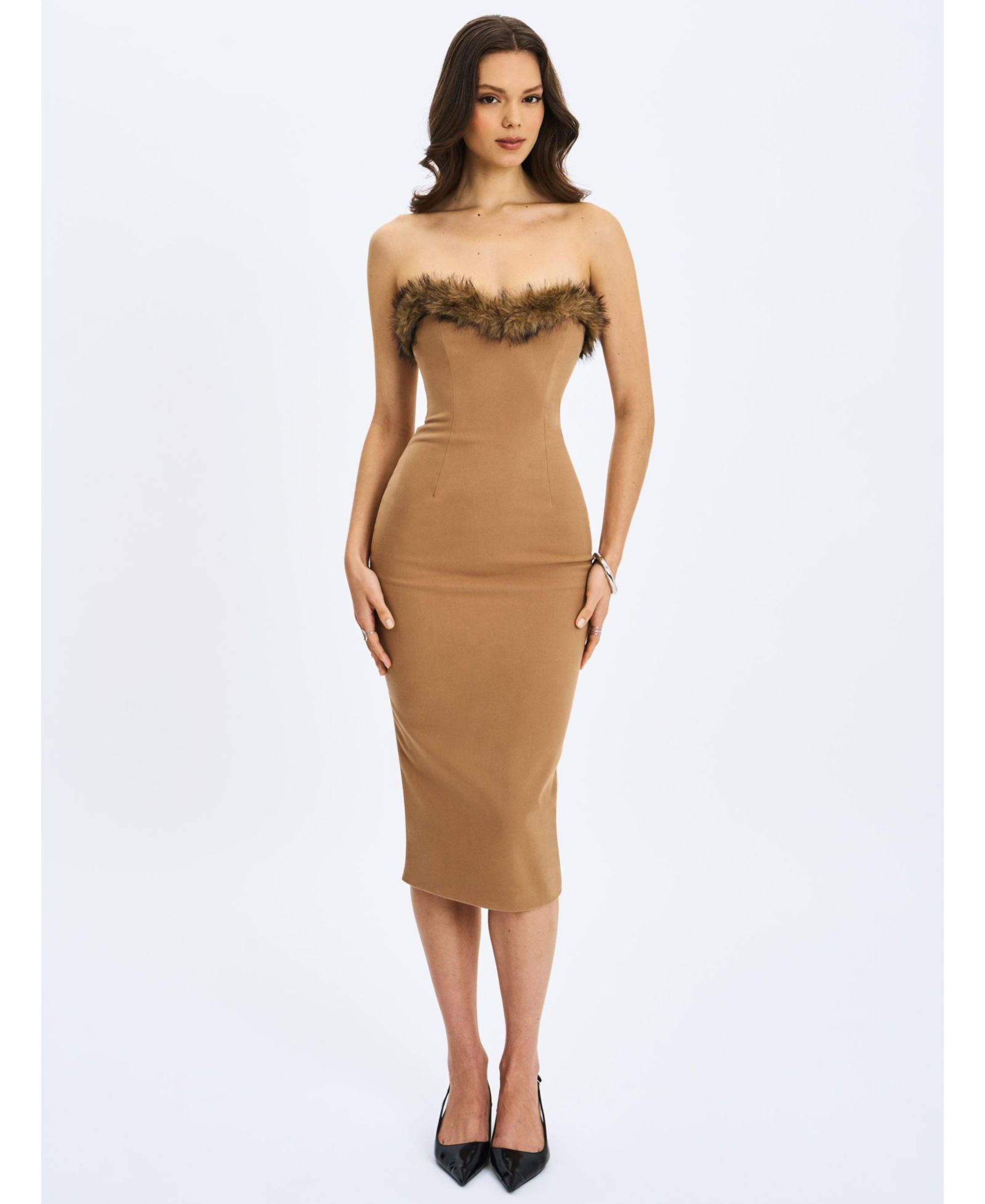 Женское платье Miss Circle Rayanne Chestnut Strapless Fur-Trimmed Sweetheart Maxi
