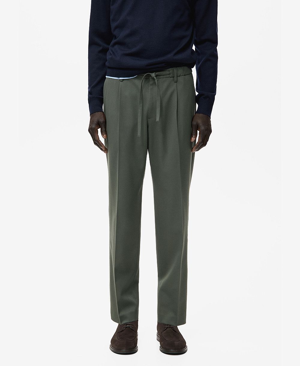 Мужские брюки Mango Regular Fit в вельветовый рубчик