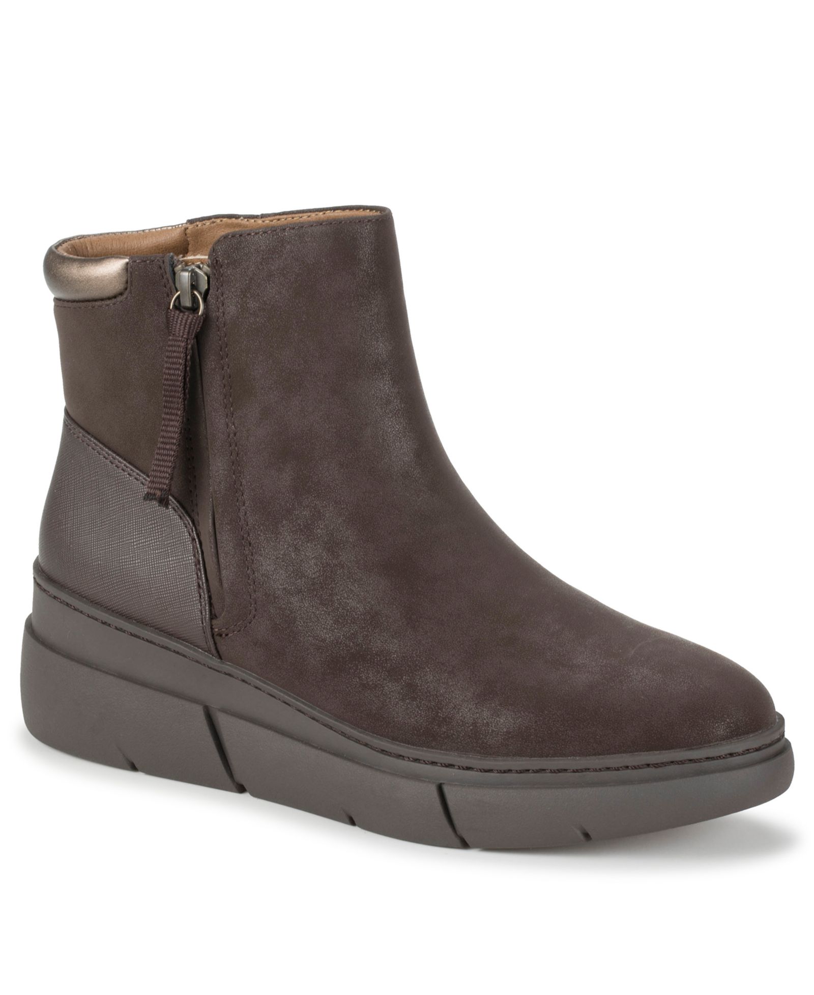 Baretraps Women's Lakelyn Wedge Bootie