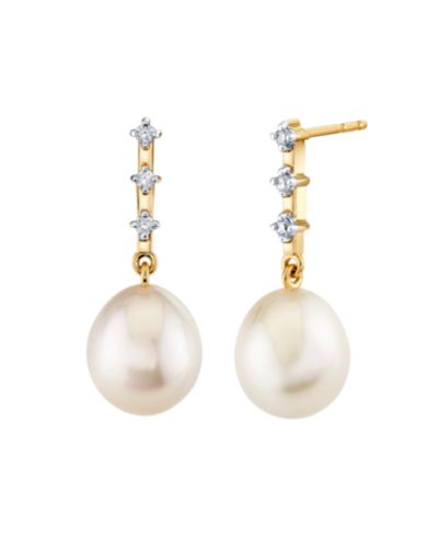 Серьги-подвески Macy's Cultured Fresh Water Pearl (9mm) & Diamond (1/10 ct. t.w.) в 10k Yellow Gold