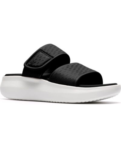Clarks Women's Solevana Star Round Toe Sandals