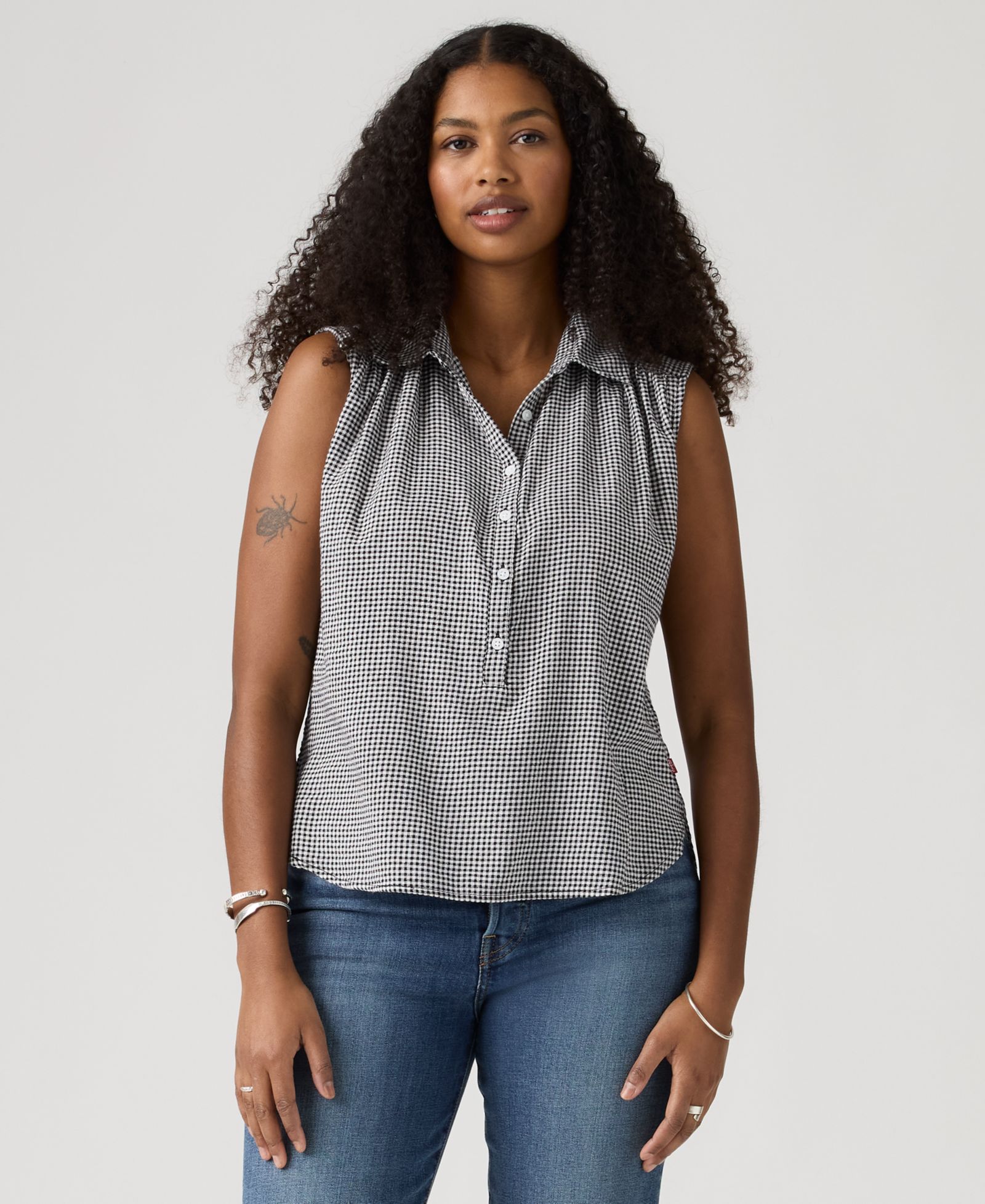 Levi's Women's Londynn Point Collar Relaxed-Fit Top