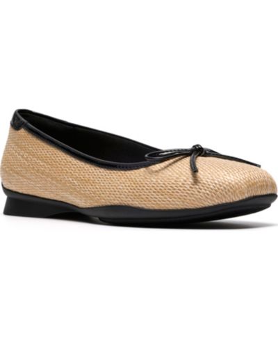 Clarks Женские балетки Jazmynn Bow Round Toe Flats