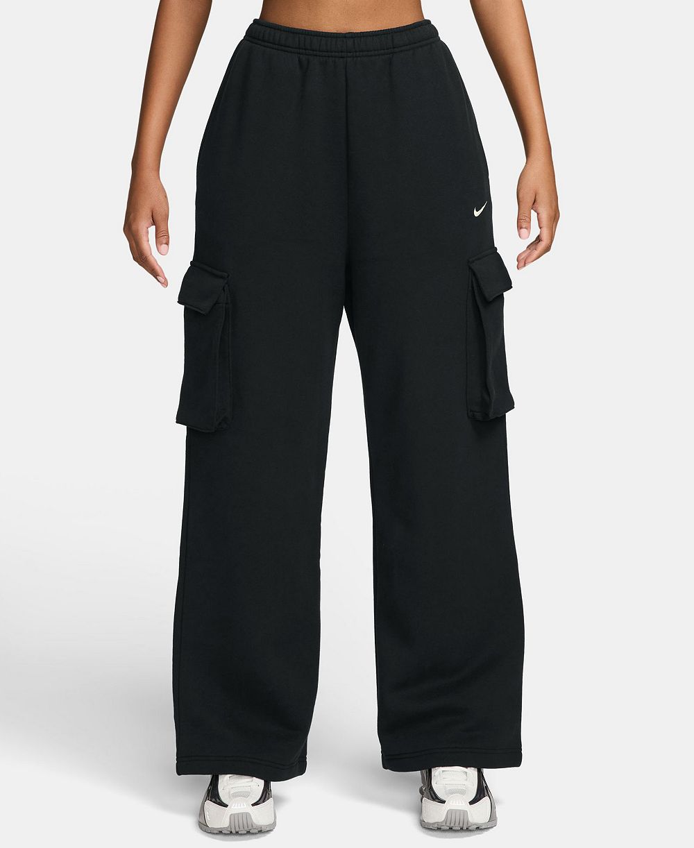 Nike Women's High-Waisted Oversized Cargo Pants
