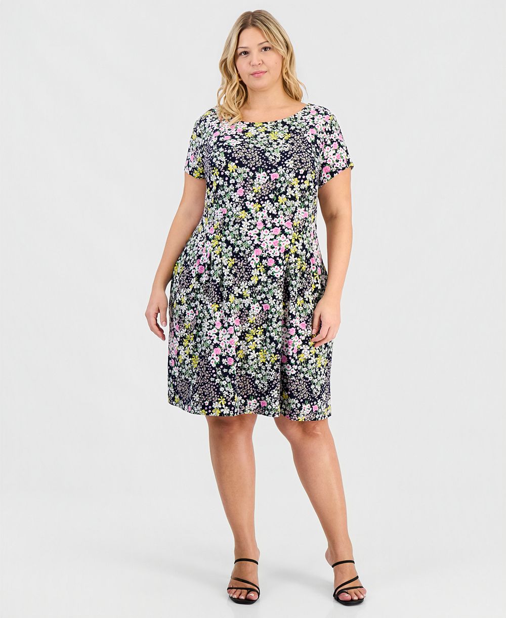 Connected Plus Size Printed Pintuck Short-Sleeve Dress