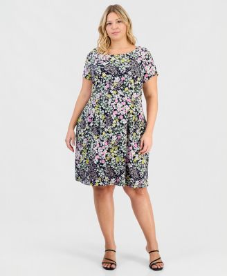 Connected Plus Size Printed Pintuck Short-Sleeve Dress