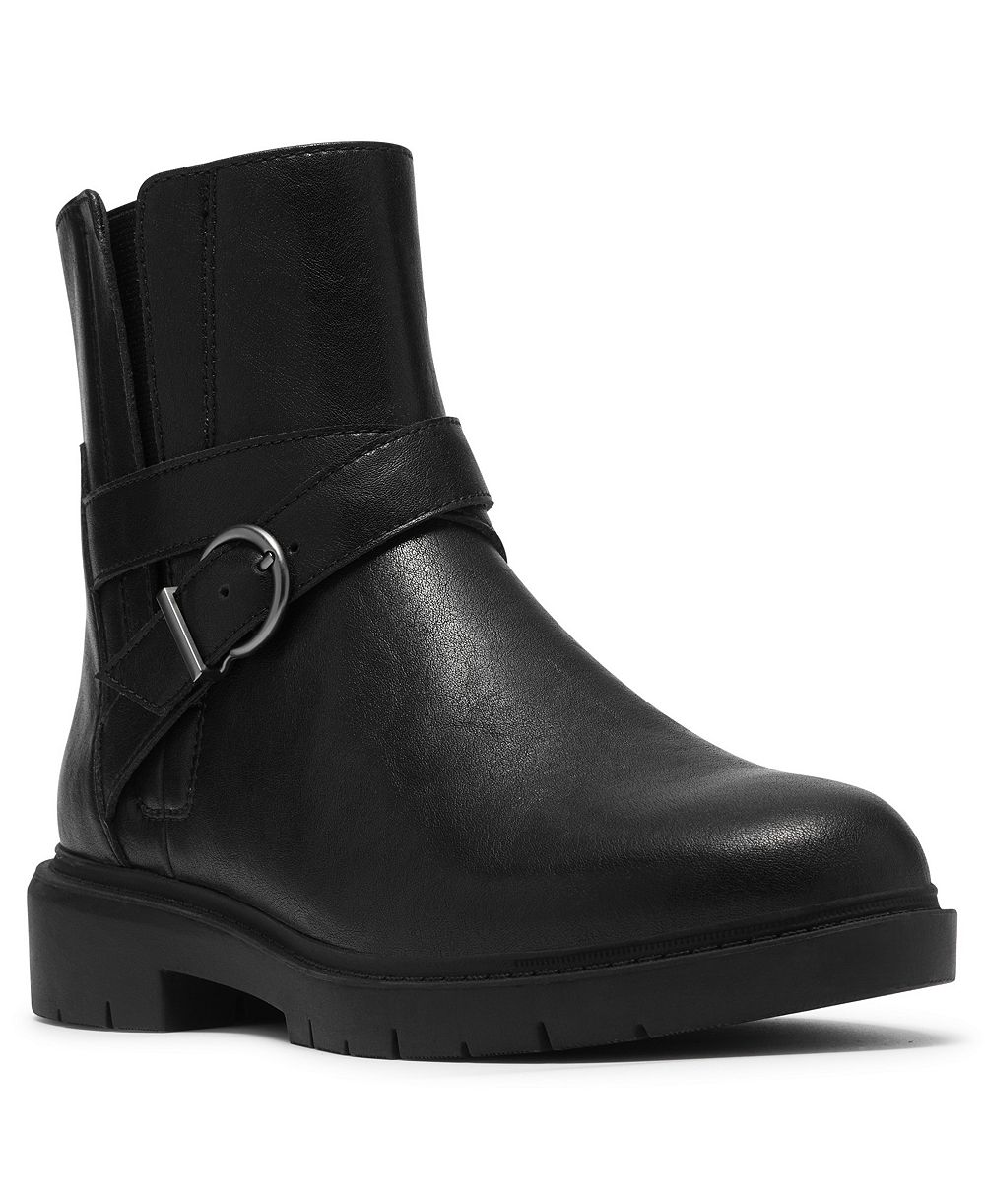 Clarks Women's Westlynn Lux Round Toe Booties