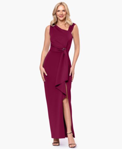 Женское вечернее платье Betsy & Adam Petite Asymmetric Sleeveless Gown
