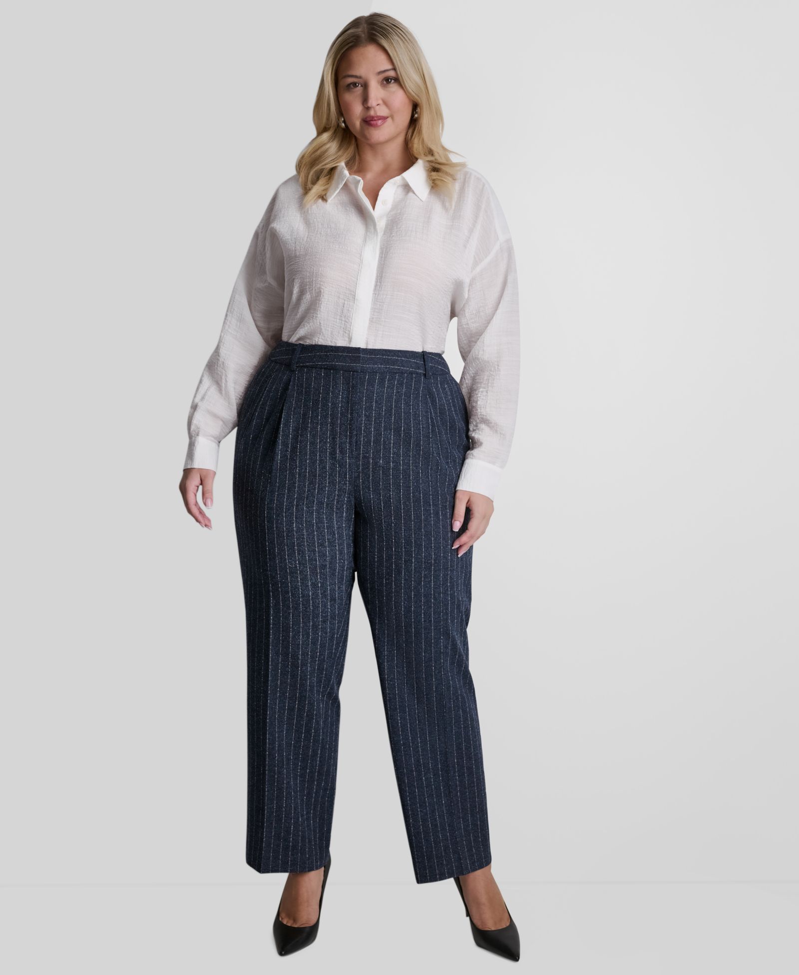 Брюки DKNY Plus Size с полоской и защипами, средняя посадка