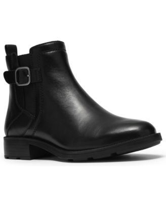 Женские ботильоны Clarks Adalynn West Buckle Round Toe