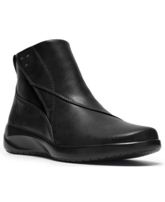 Clarks Женские ботильоны Kaetlyn Flow с круглым носком