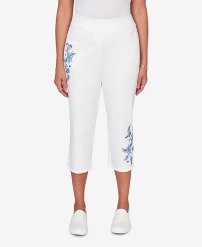 Alfred Dunner Plus Size Mykonos Floral Embroidered Fringe Super Stretch Denim Capri Pants