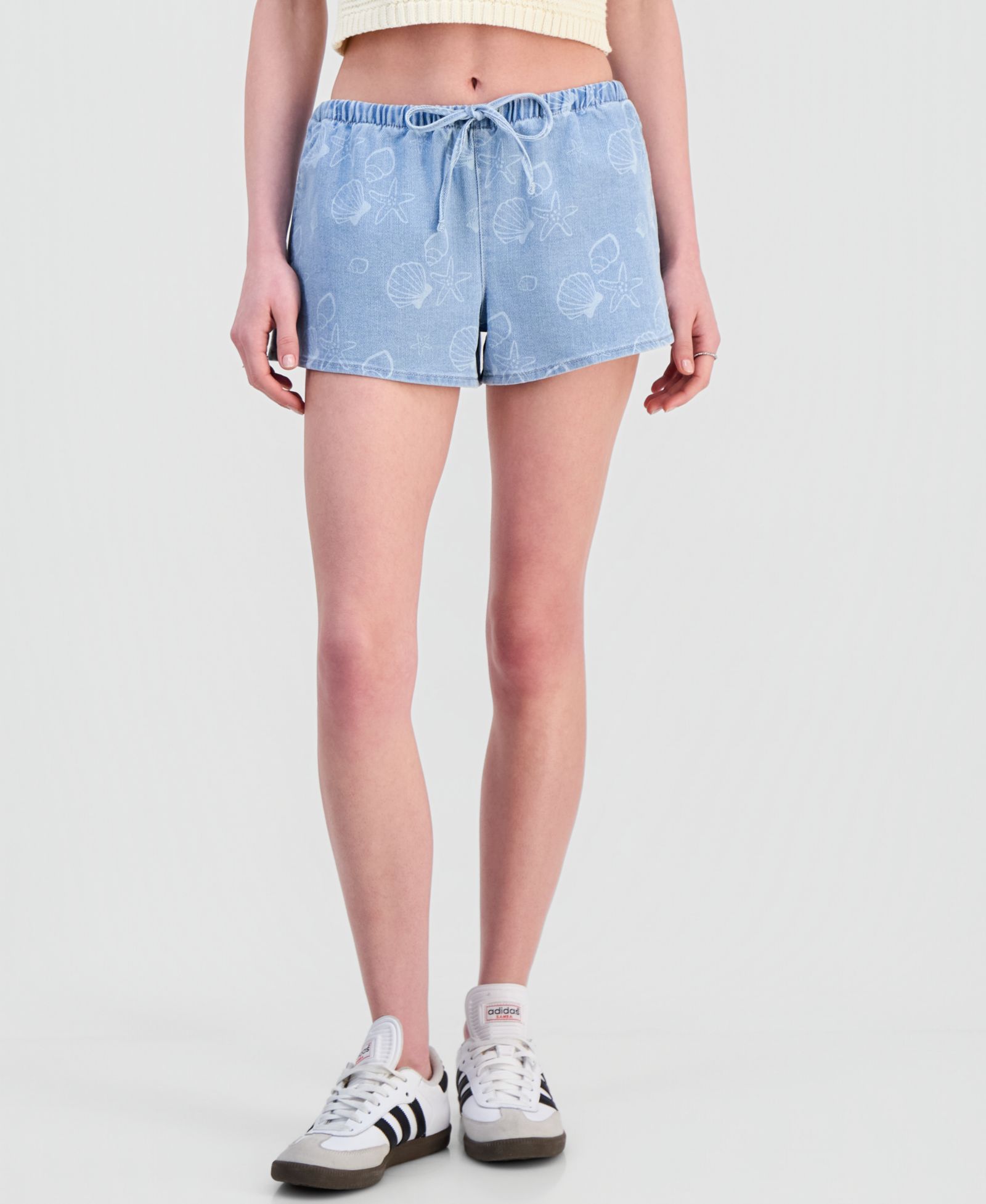 Vanilla Star Juniors' Seashell-Print Drawstring Shorts