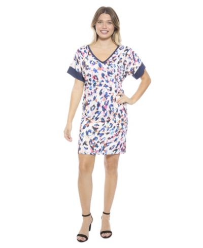 Женское платье-футболка 24seven Comfort Apparel Abstract Short-Sleeve Knee Length