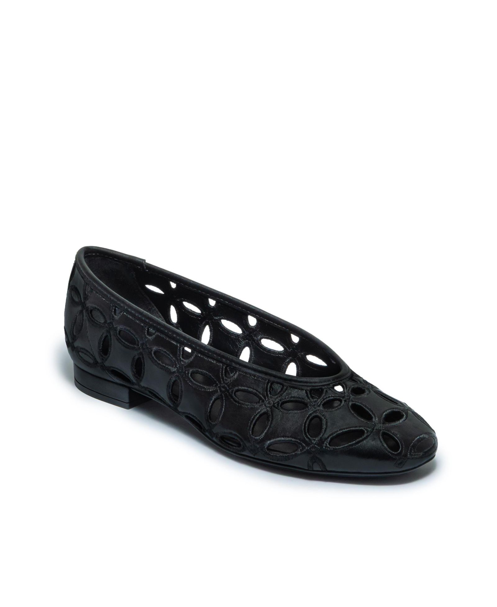 Bernardo Footwear women's Brie Ballet Flat