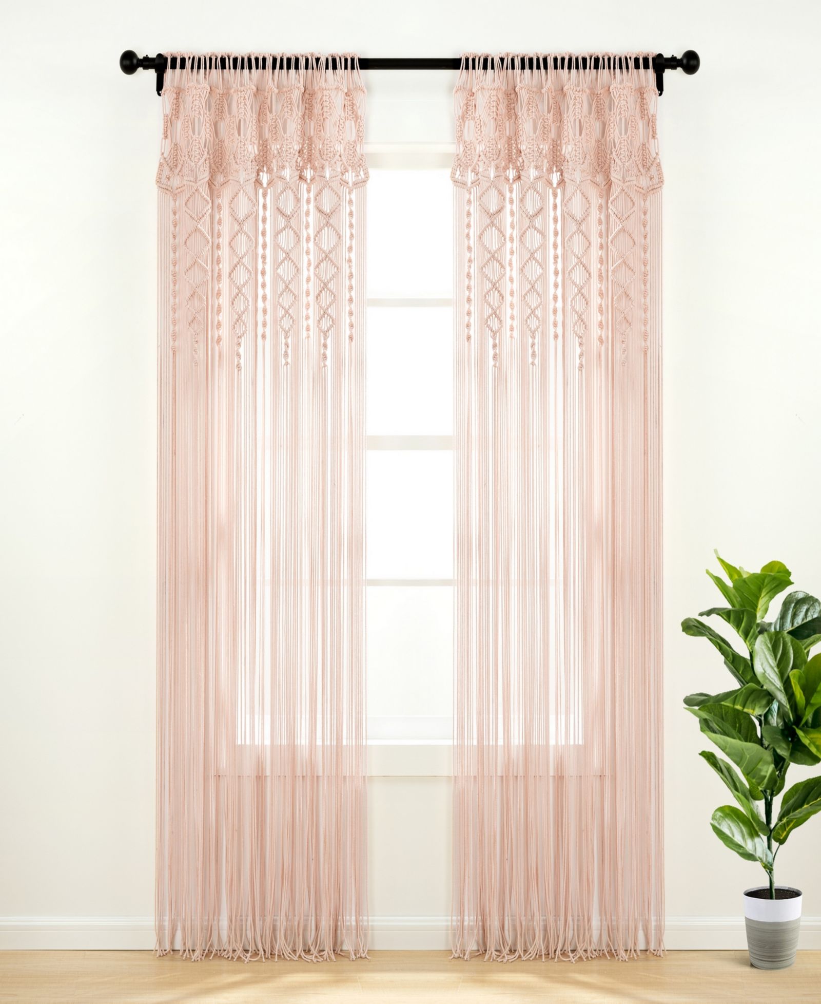 Штора Lush Decor Boho Macrame Textured Cotton Window Curtain Panel Single Blush
