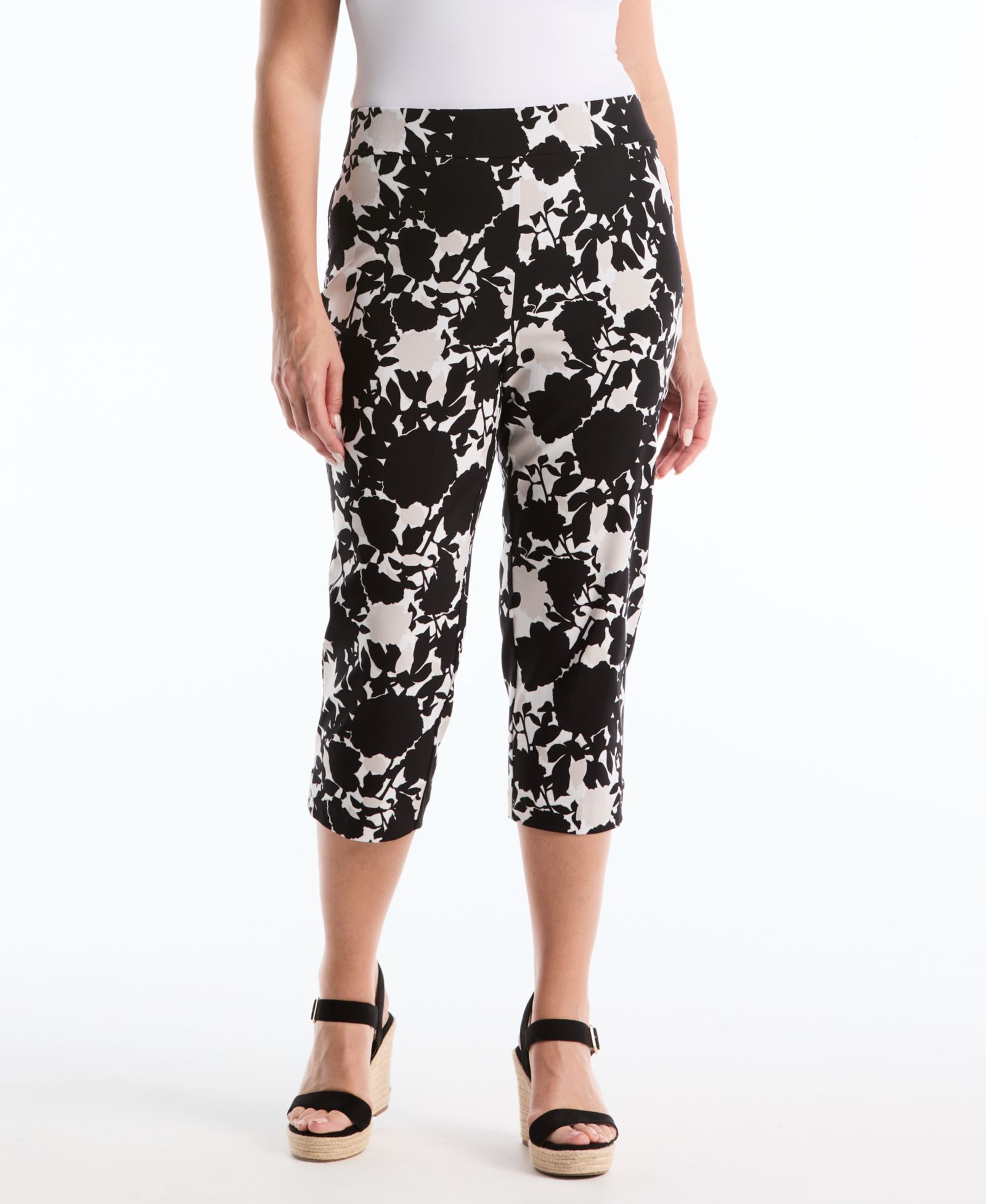 Rafaella Plus Size Floral Riveted Vent Printed Capri Pants