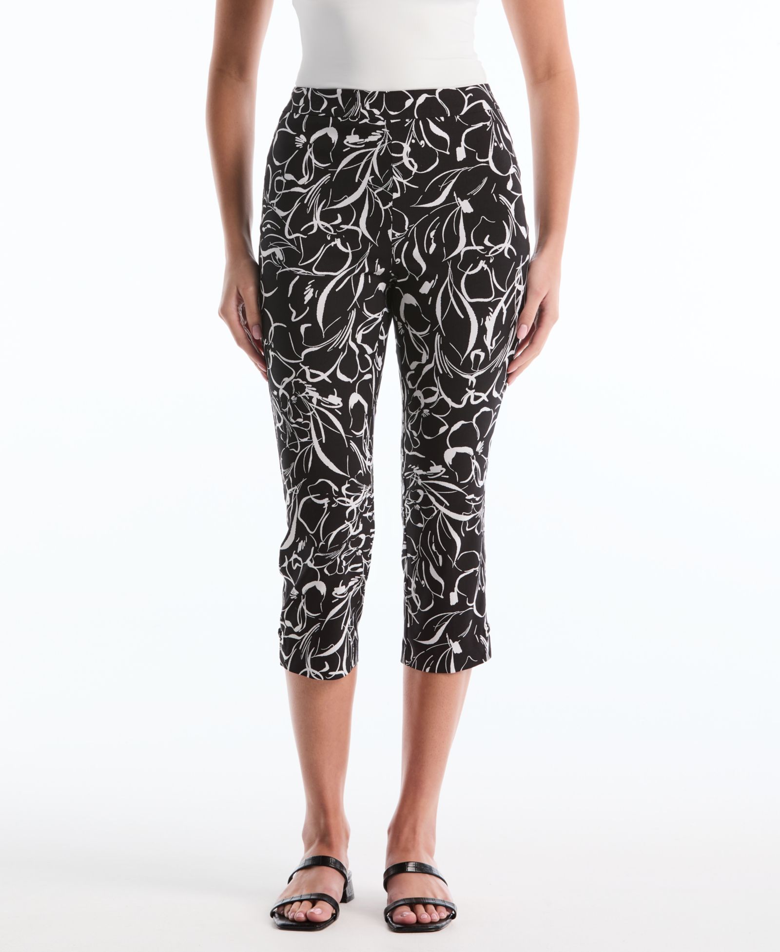 Rafaella Petite Hibiscus Print Capri Pants with Riveted Vent
