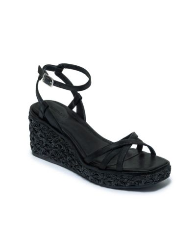 Женские босоножки на танкетке Bernardo Footwear Cairo