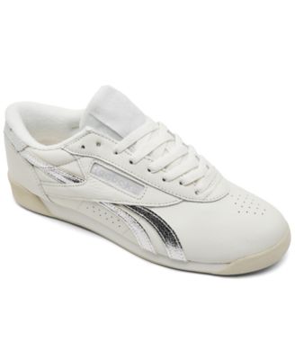 Reebok женские кроссовки Freestyle Lo Lifestyle низкие, вдохновленные 80-ми, от Finish Line