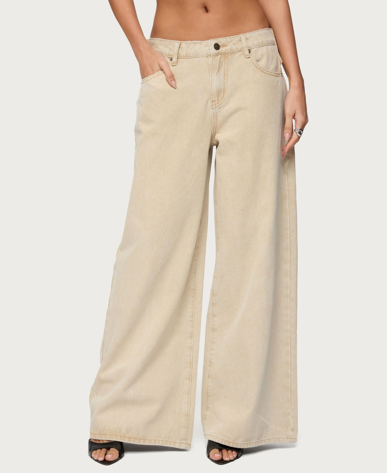 Женские джинсы Edikted Buttoned Belt Low Rise Baggy