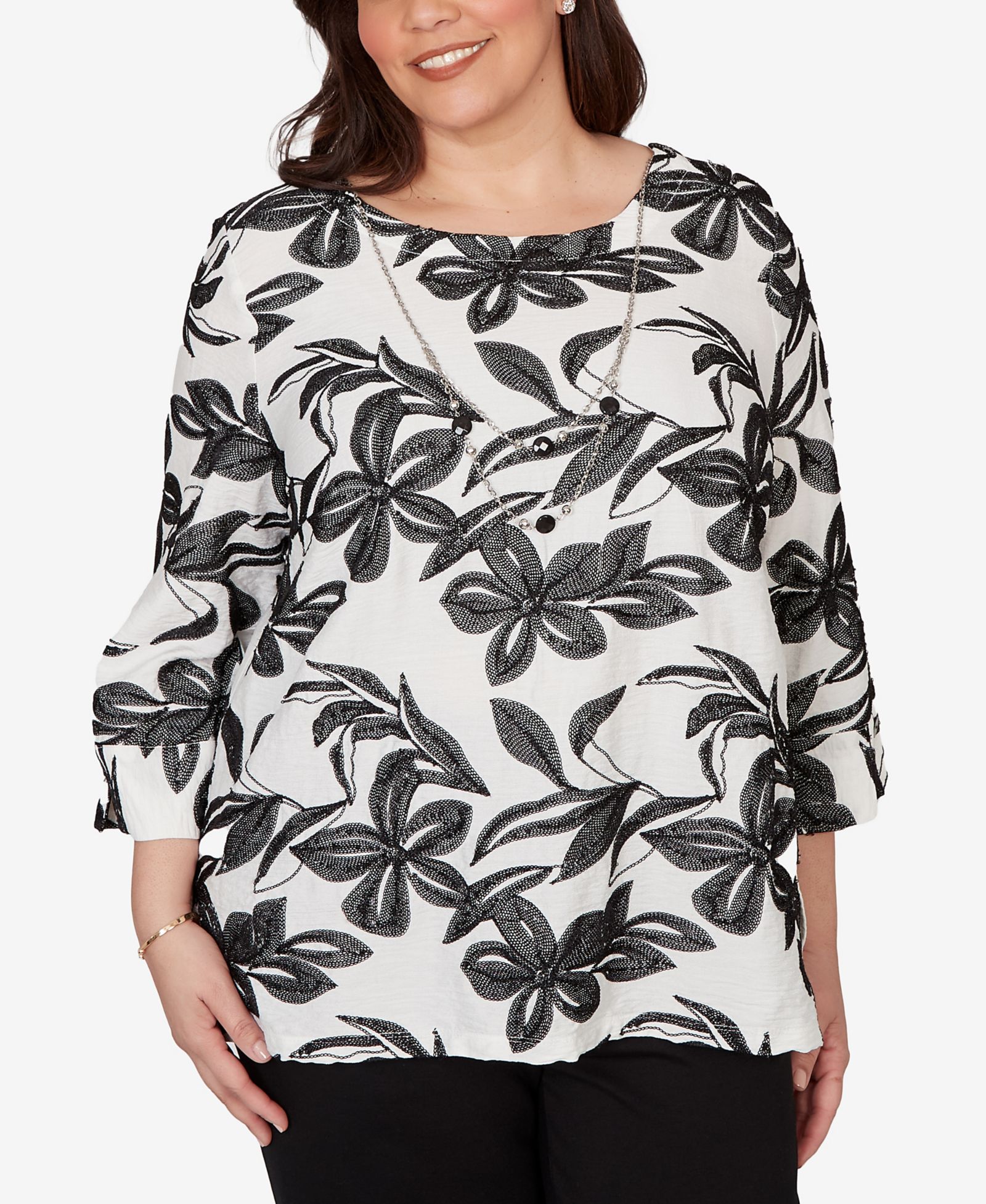 Женский топ Alfred Dunner Plus Size Crowd Pleaser Embroidered Flower