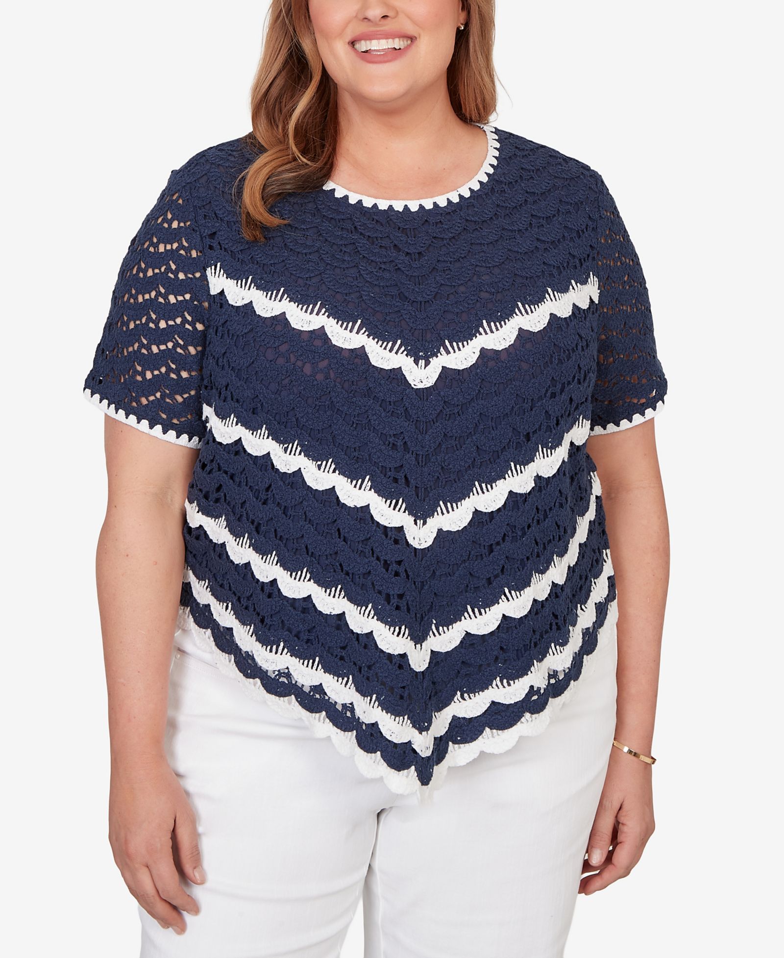 Женский топ Alfred Dunner Plus Size Port Side Chevron Crochet с коротким рукавом