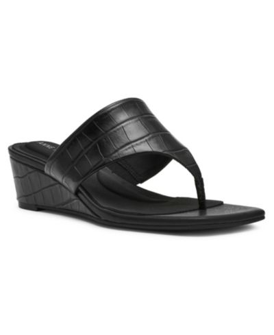 Anne Klein Женские сандалии на танкетке Willing Thong