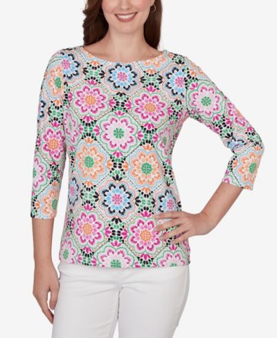 Женский трикотажный топ Ruby Rd. Petite Kaleidoscope с цветочным принтом и воротником лодочкой