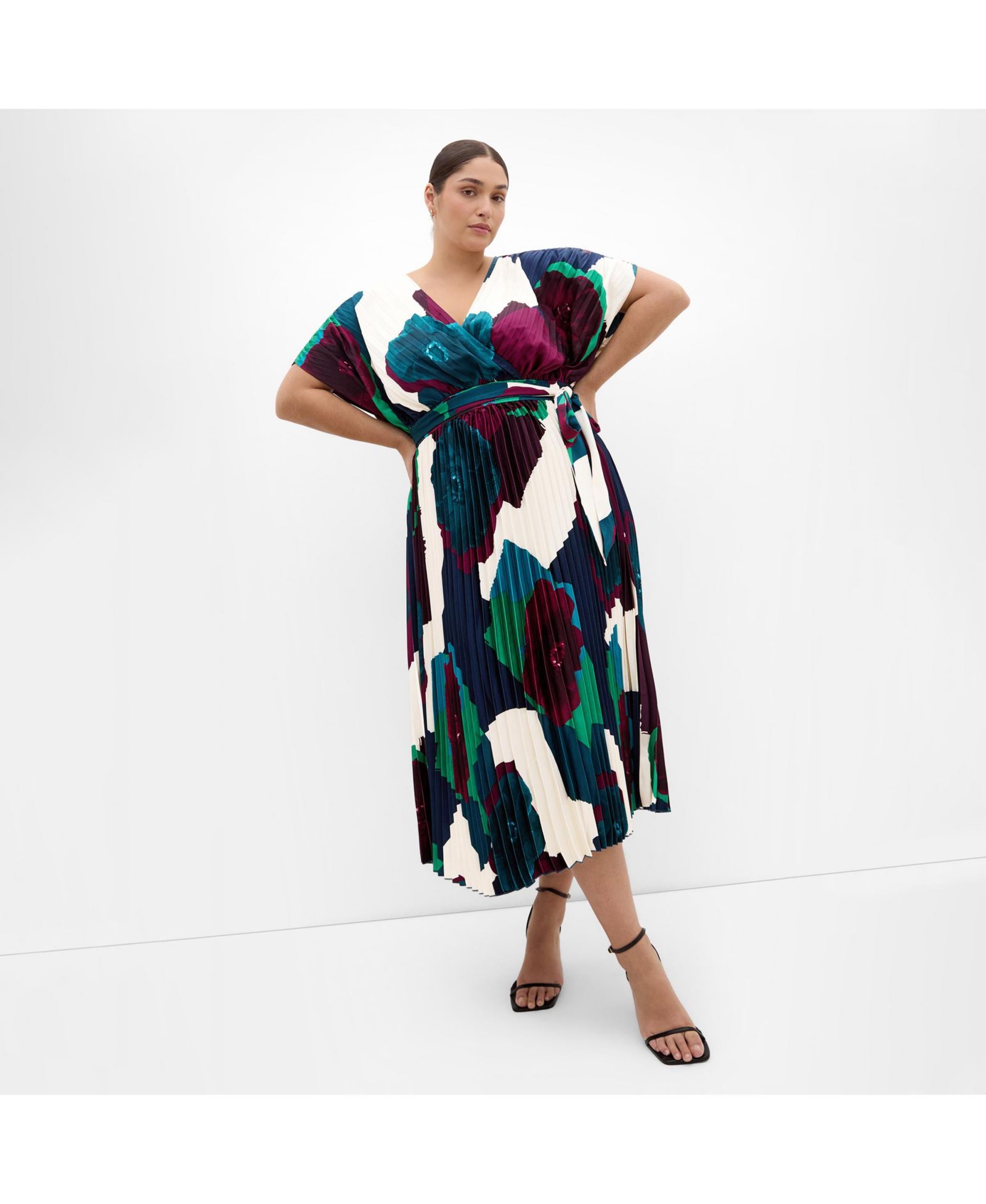 CITY CHIC Women's Plus Size Hailey Abstract Print Pleat Maxi Dress