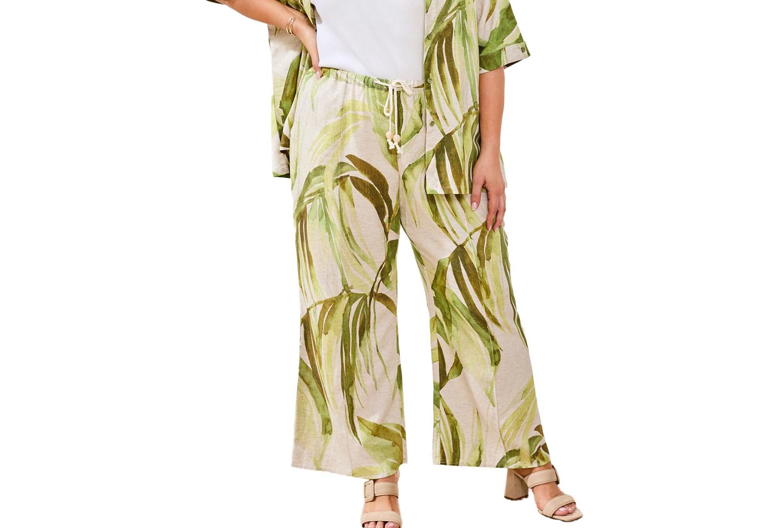 Tribal Plus Size Printed Linen Flare Pull-On Ankle Pants
