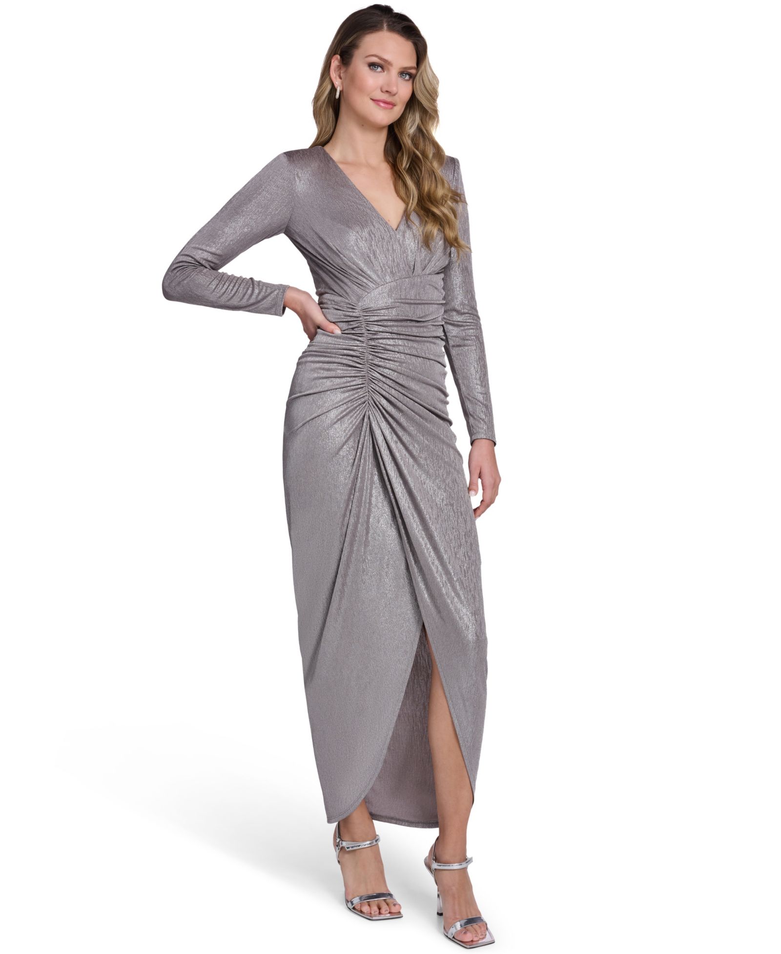 Jessica Howard Petite Long-Sleeve V-Neck Gown
