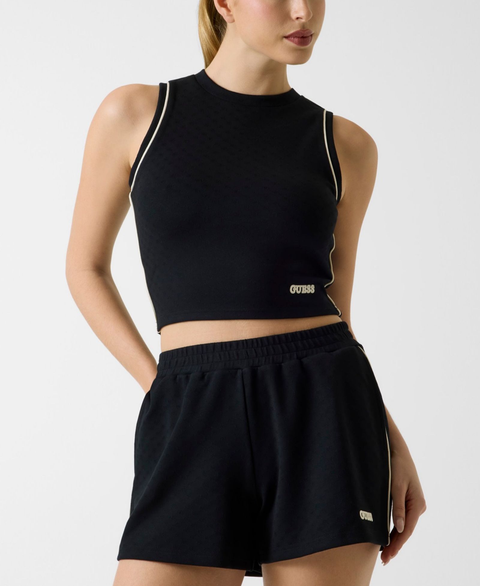 Топ GUESS Women's Clara Round Neck Sleeveless Crop