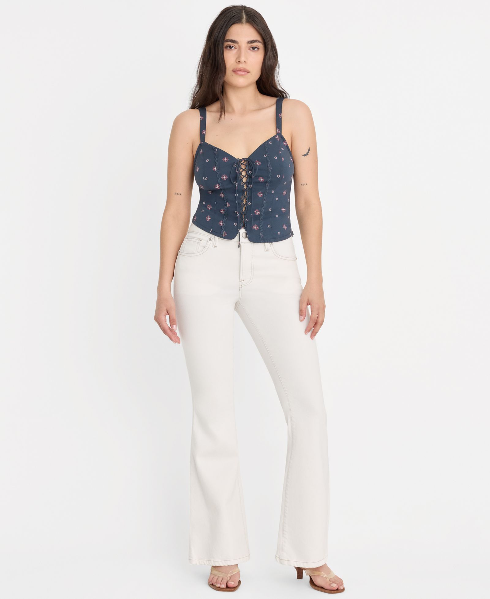 Good American Petite Dolly Joleans Mid-Rise Flared-Leg Jeans