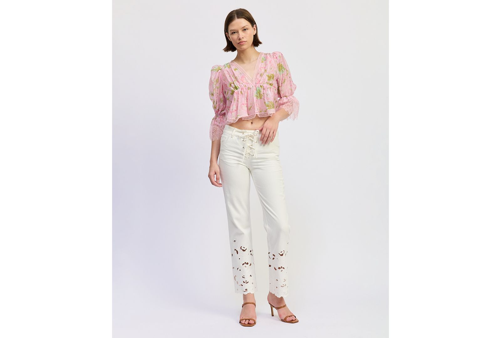 En Saison Women's Mid-Rise Flared Bootcut Jeans