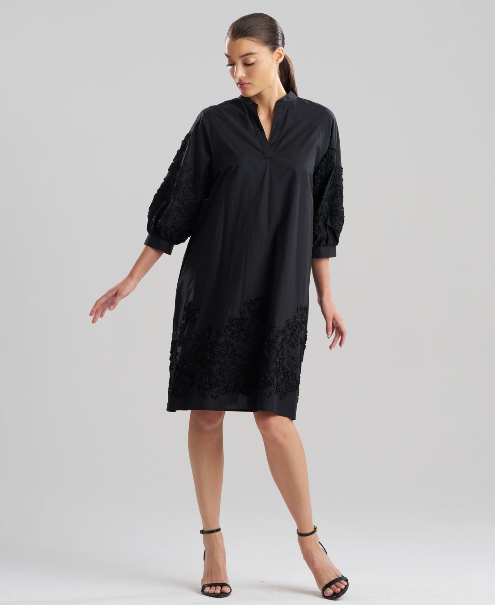 Женское платье Natori Carnation Embroidery V-Neck
