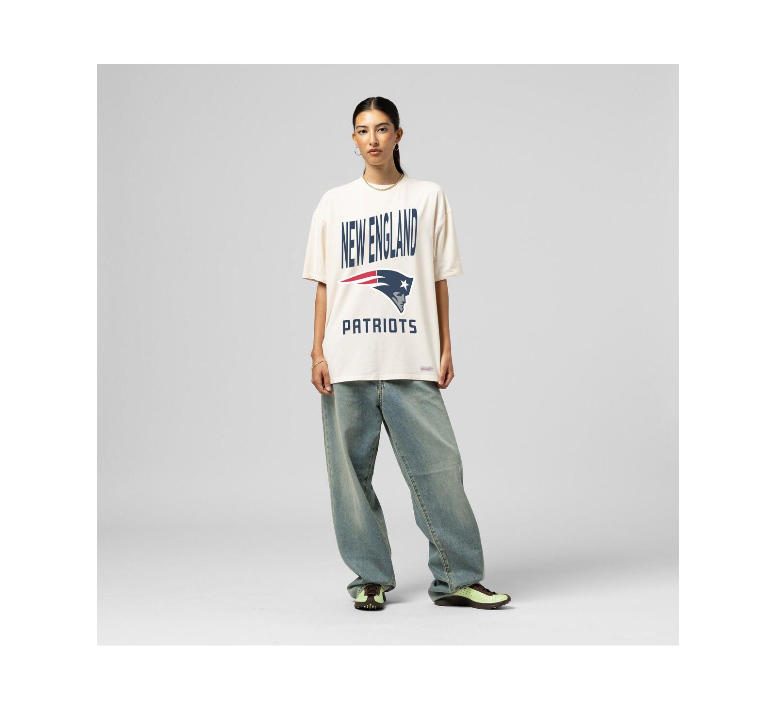 Mitchell & Ness Women's Cream New England Patriots Logo Rise Boyfriend T-Shirt