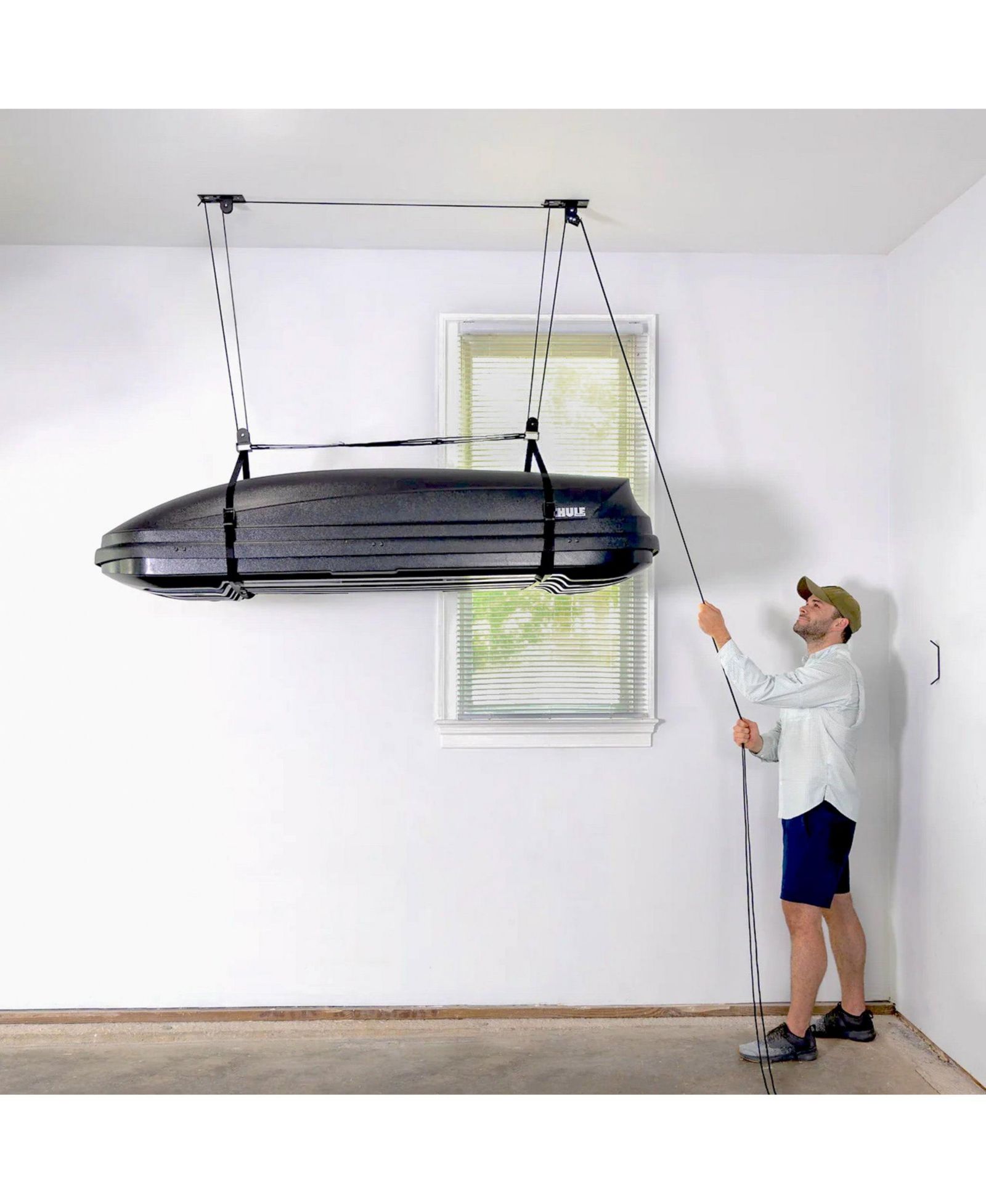 Лебедка для грузового бокса StoreYour Cargo Box Hoist | Выдерживает до 150 lbs | Подъем до 14'