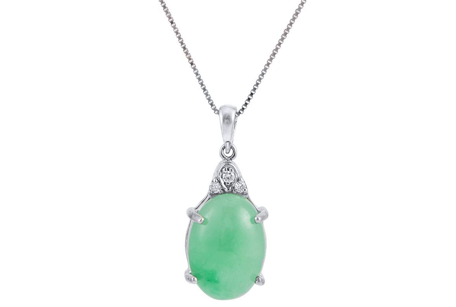 Macy's Подвеска-кулон Green Jade & Diamond (1/20 ct. t.w.) в серебряном покрытии Sterling Silver