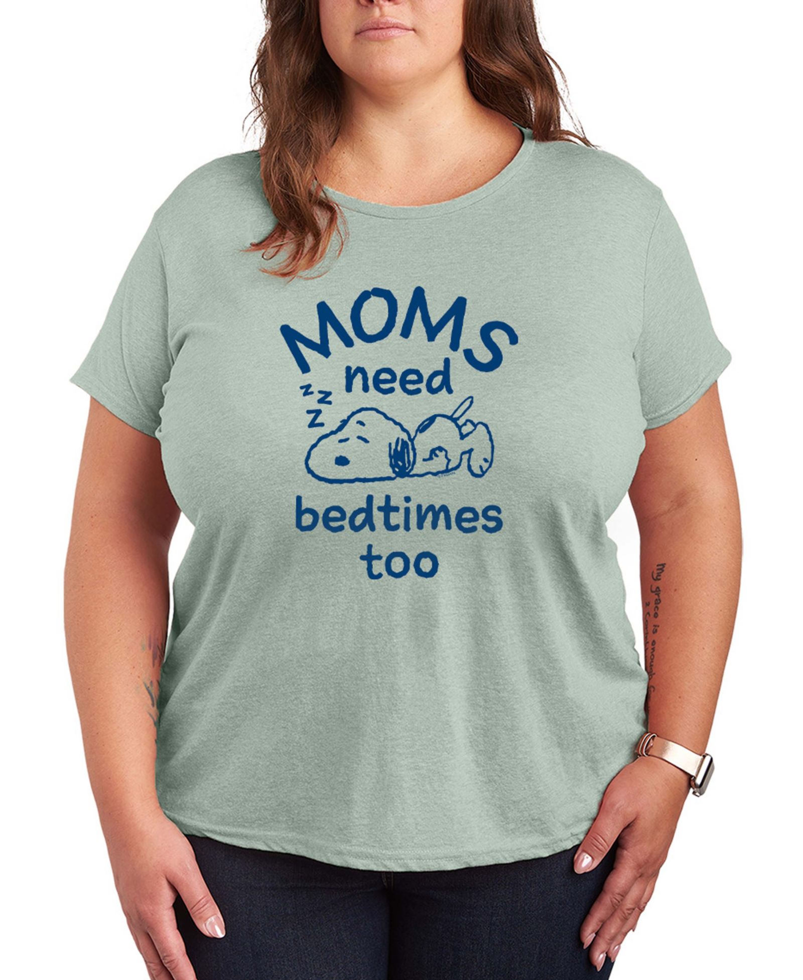 Футболка Hybrid Apparel Plus Size Peanuts Moms Need Bedtimes Too Snoopy Short-Sleeve Graphic
