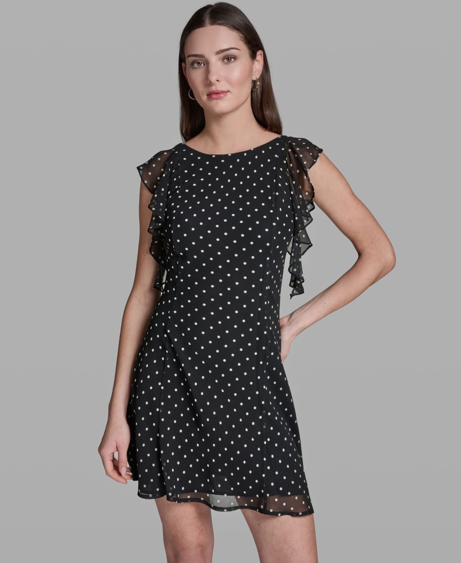 Женское платье в горошек с воланами от BCBG