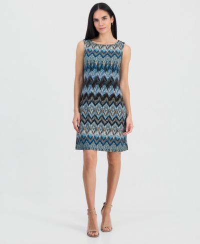 Connected Petite Sleeveless Shift Dress