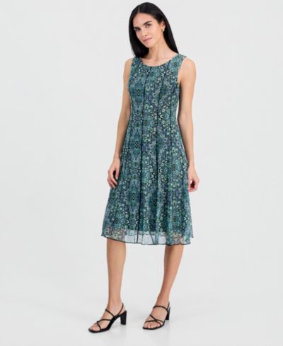 Connected Petite Sleeveless Fit & Flare Dress