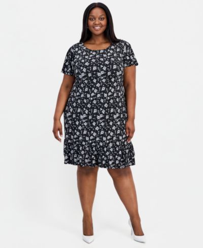 Connected Plus Size Round-Neck Short-Sleeve Dress