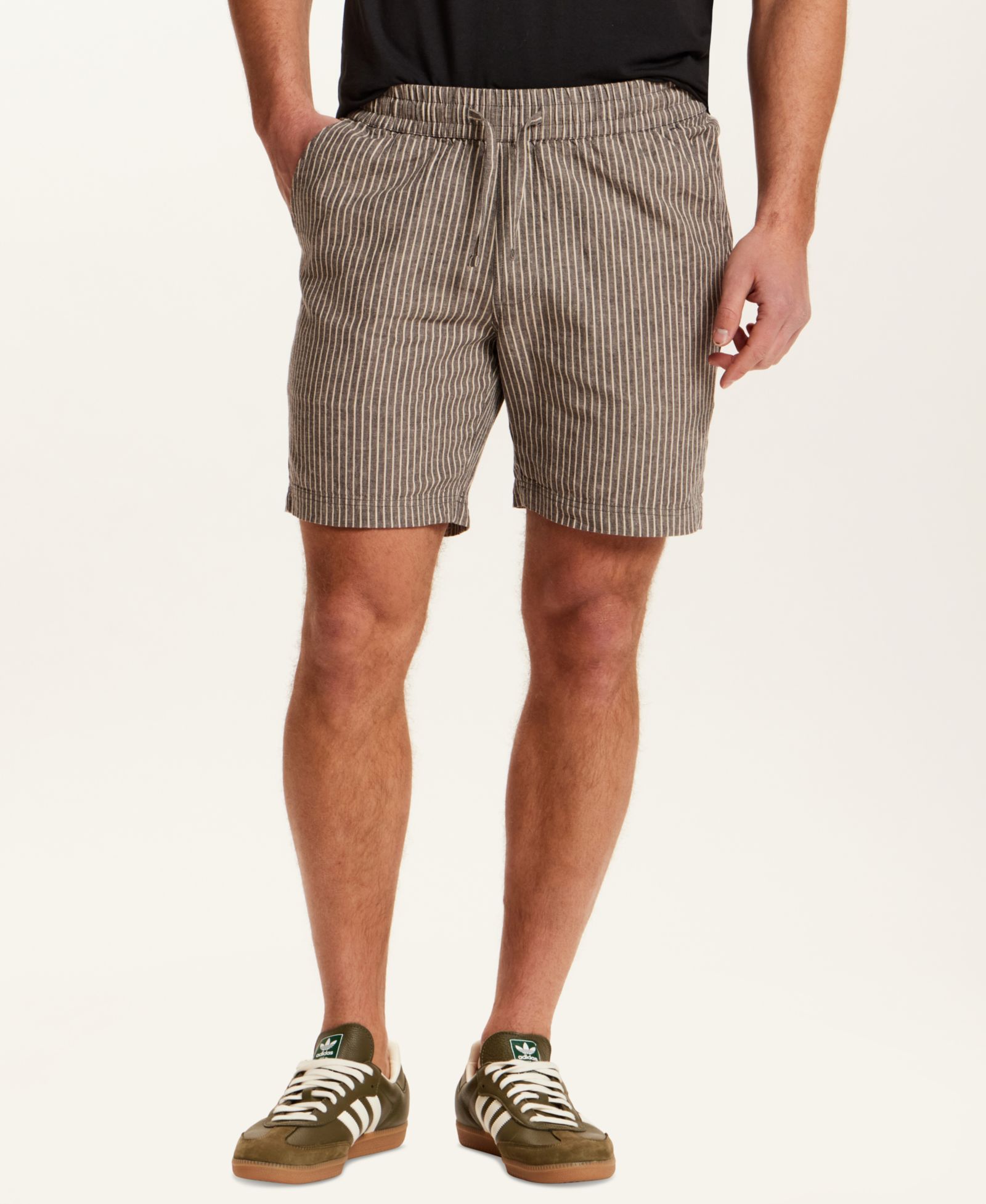 Vintage & Black Men's Chambray Drawstring Stripe Shorts