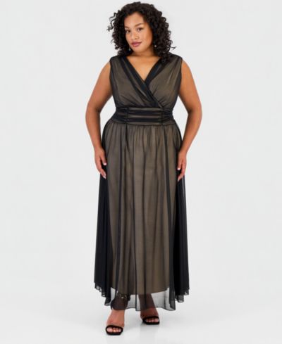 Connected Plus Size Matte Chiffon Sleeveless V-Neck Dress